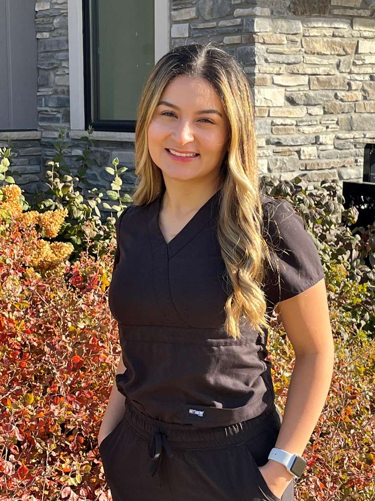Hygienist at dentist near me Champaign-Urbana